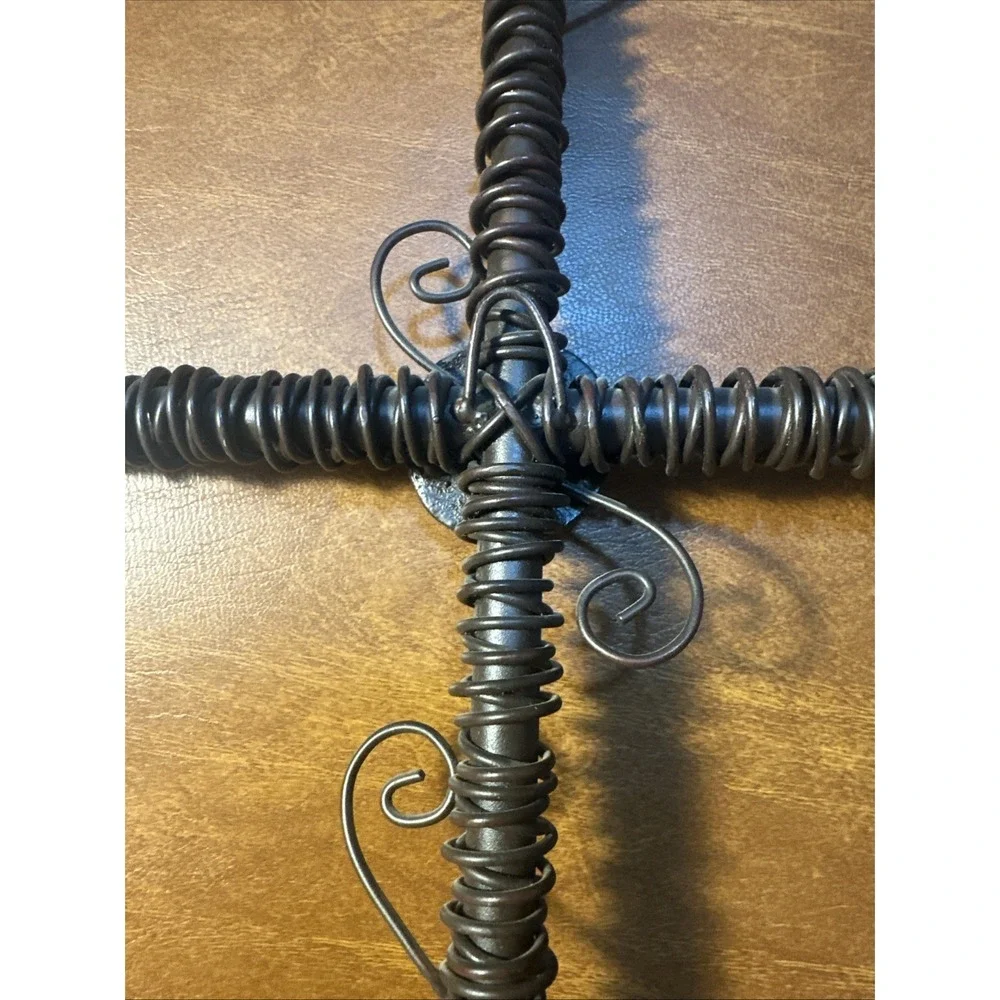 Heavy Metal Wire Wrapped Steel Large Wall 18